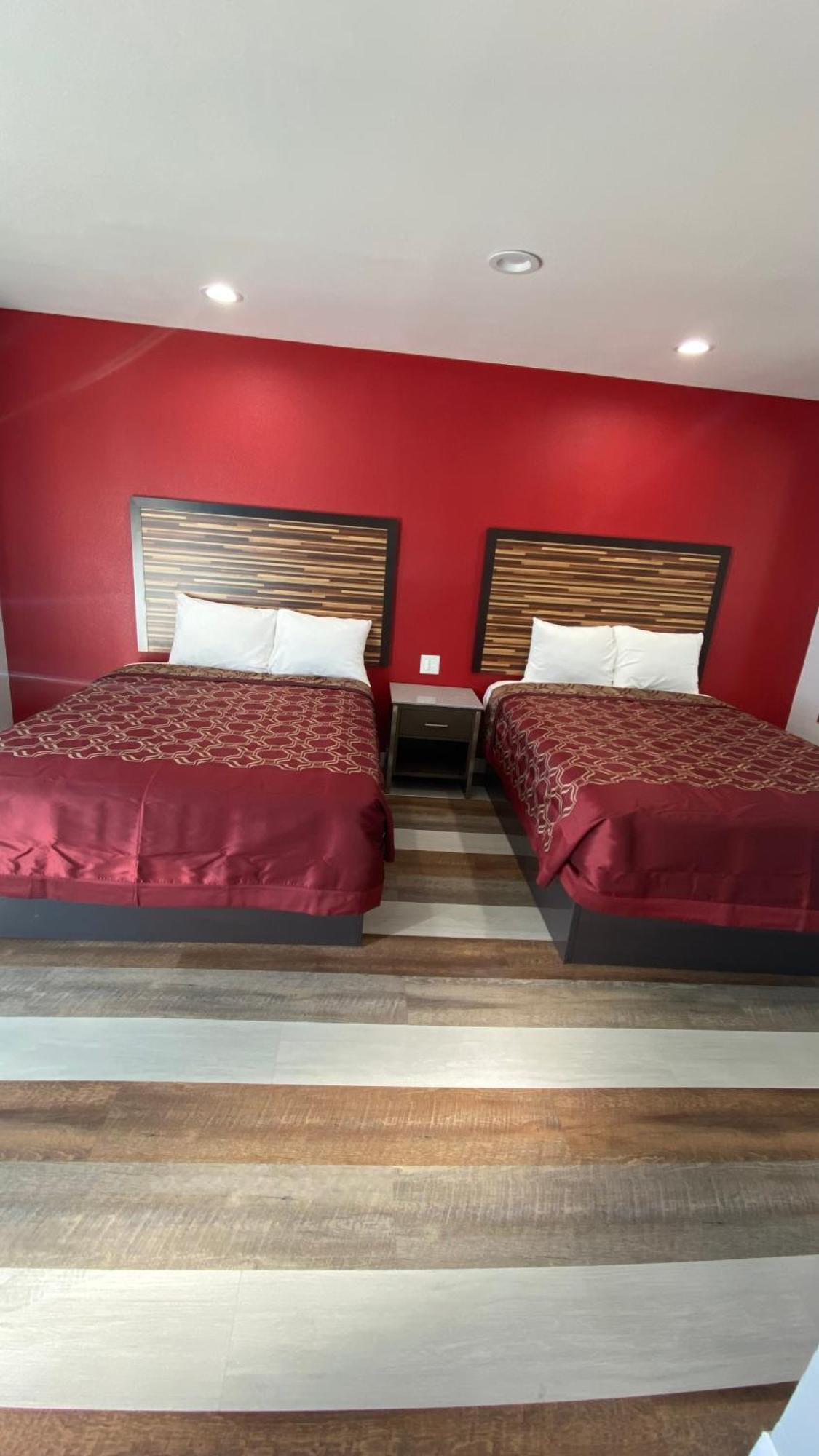רוזמיד Plaza Inn Motel - Los Angeles Area מראה חיצוני תמונה